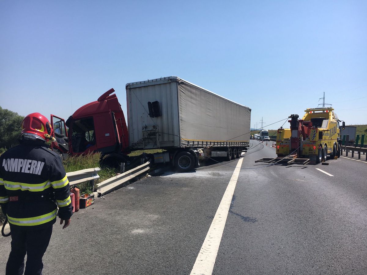 incendiu tir autostradă