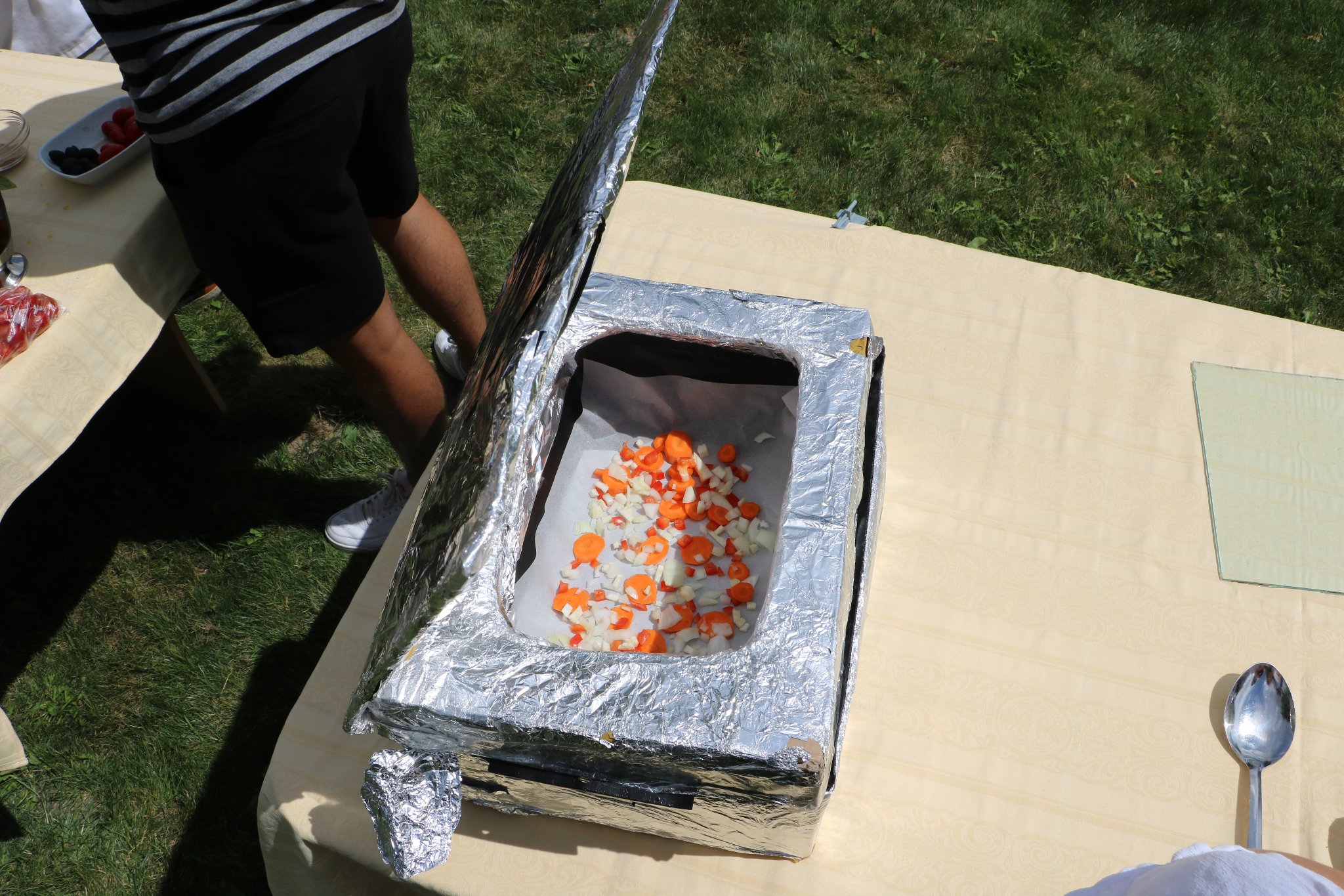 cuptor de gatit solar