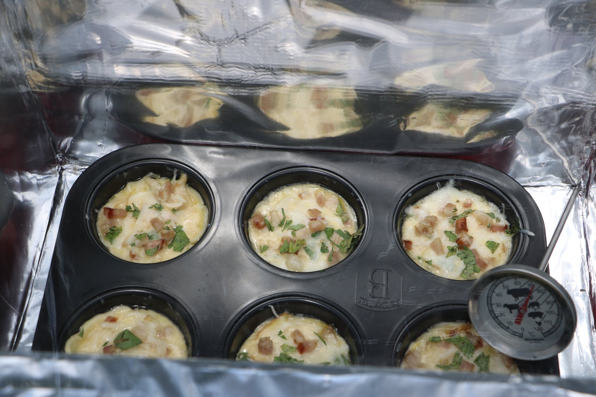 Cuptor de gatit solar