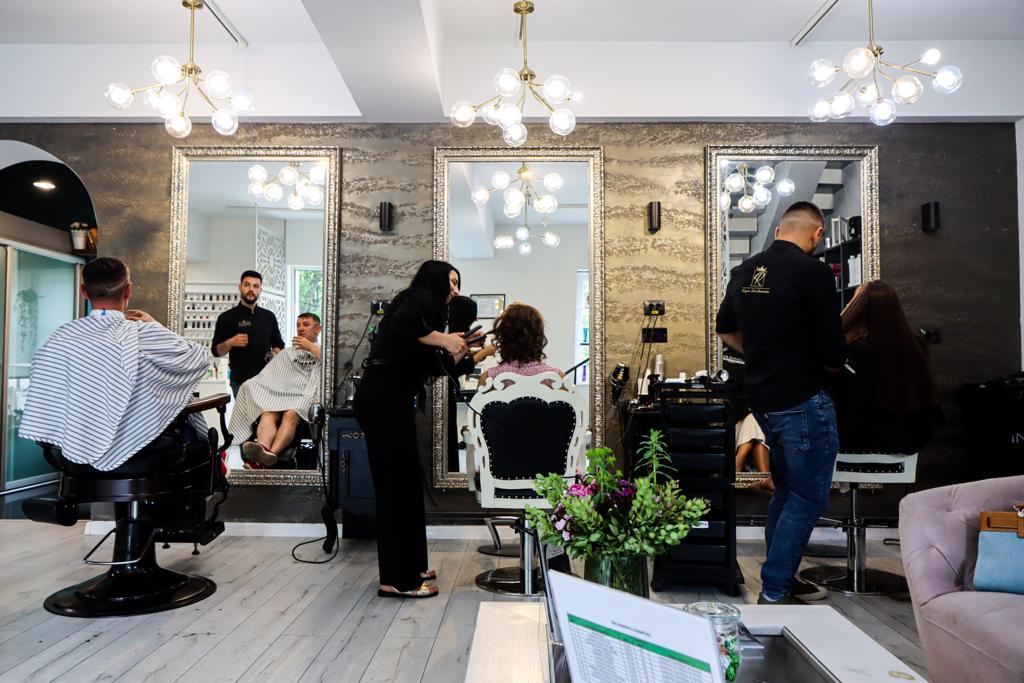 Royals Hair and Barber Shop, singurul salon din Sibiu cu servicii complete atât pentru femei, cât și pentru bărbați