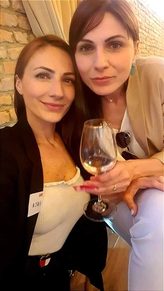 anca și carmen gamuza