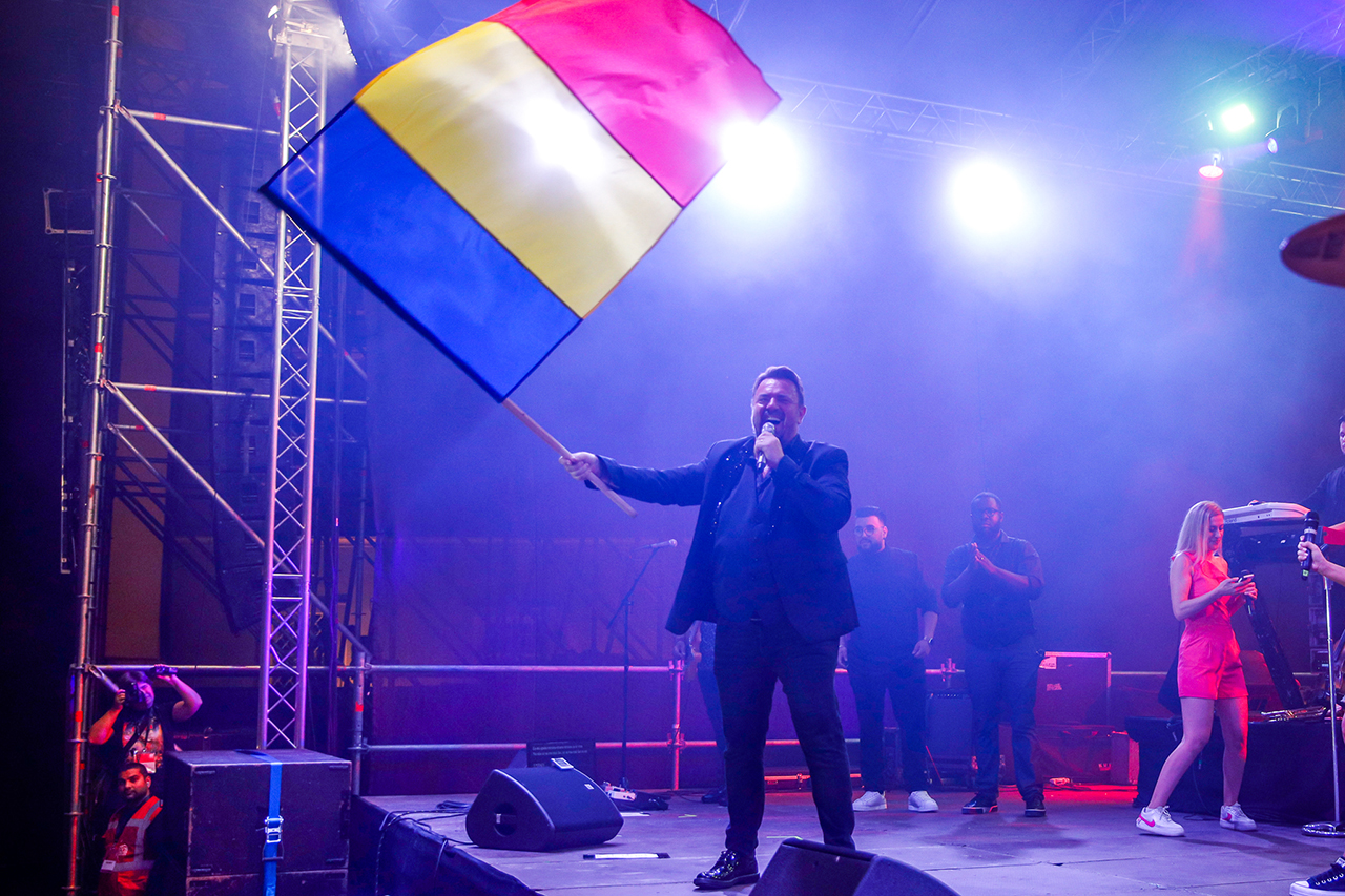 FITS 2022. Spectacol oferit de Horia Brenciu şi Orchestra în faţa a 40.000 de oameni