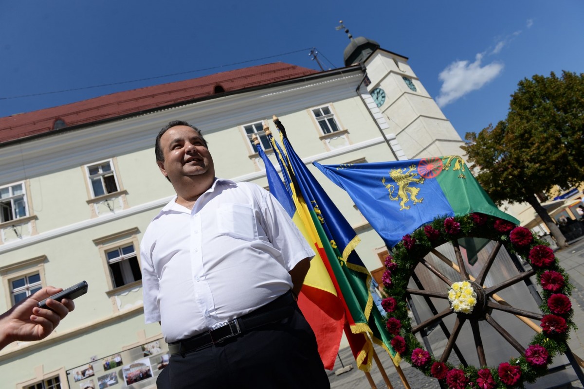Primul Muzeu Virtual al Holocaustului Romilor. „Sunt pagini negre din istorie când romii au fost împuşcaţi, maltrataţi, omorâţi”