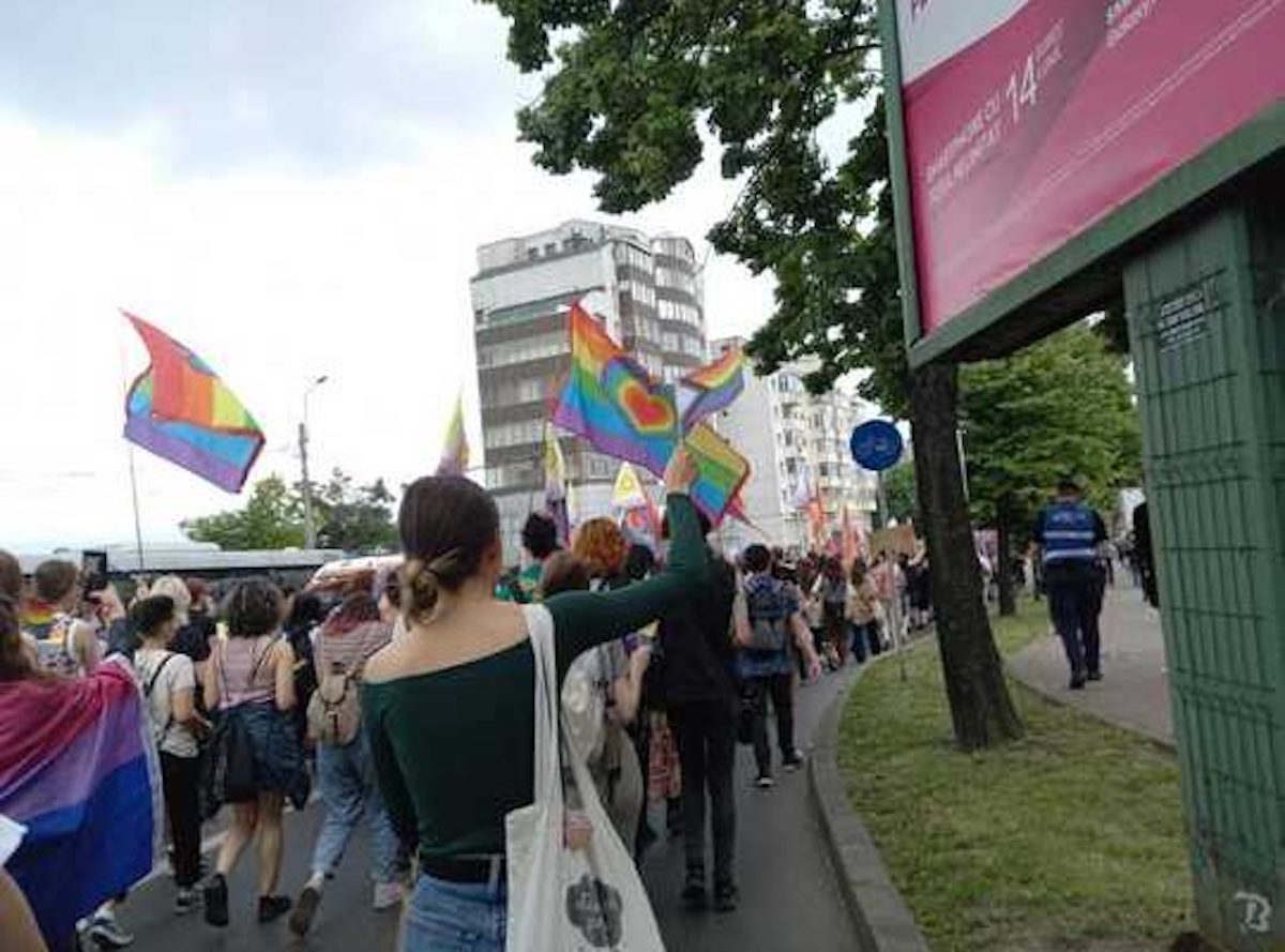 Fumigene şi ouă aruncate înspre manifestanți de la ”Iași Pride”. S-a scandat ”Iaşul nu-i Sodoma”, s-a fluierat şi huiduit