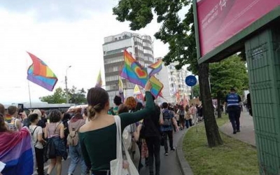 Fumigene şi ouă aruncate înspre manifestanți de la ”Iași Pride”. S-a scandat ”Iaşul nu-i Sodoma”, s-a fluierat şi huiduit