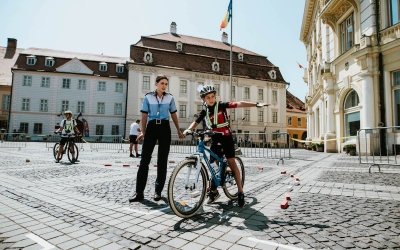BikeSchool revine la Sibiu: ateliere de siguranță rutieră, târg de biciclete pentru copii, proiecție de film și invitați speciali