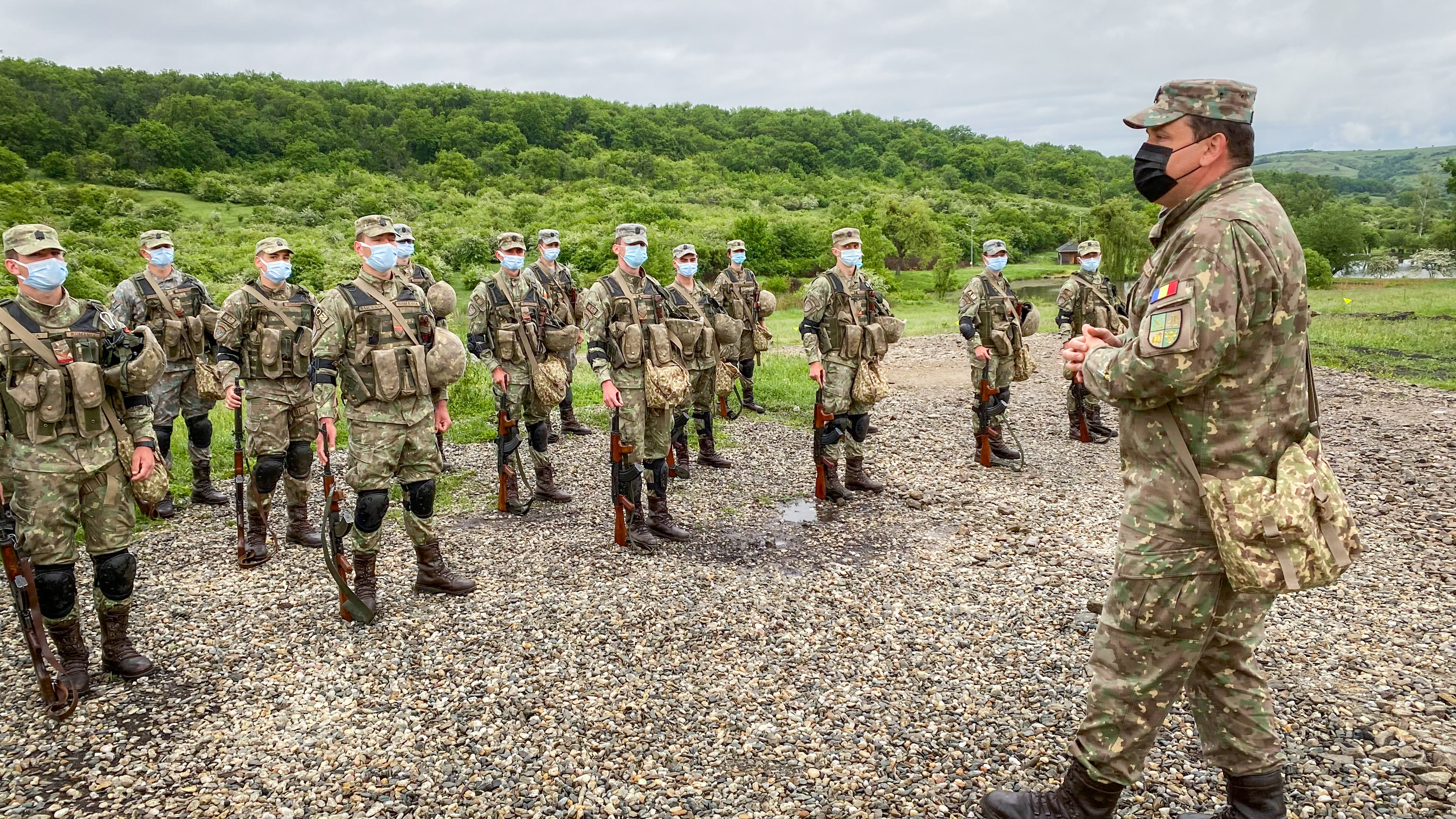 175 de ani de academie militară în Sibiu. Drapelul de luptă va fi decorat de președintele României
