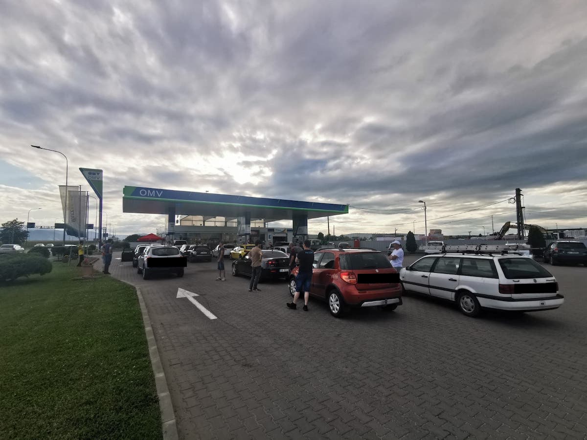 Ciucă: Preţurile la carburanţi au scăzut, este o realitate care se vede în dimineaţa aceasta în benzinării
