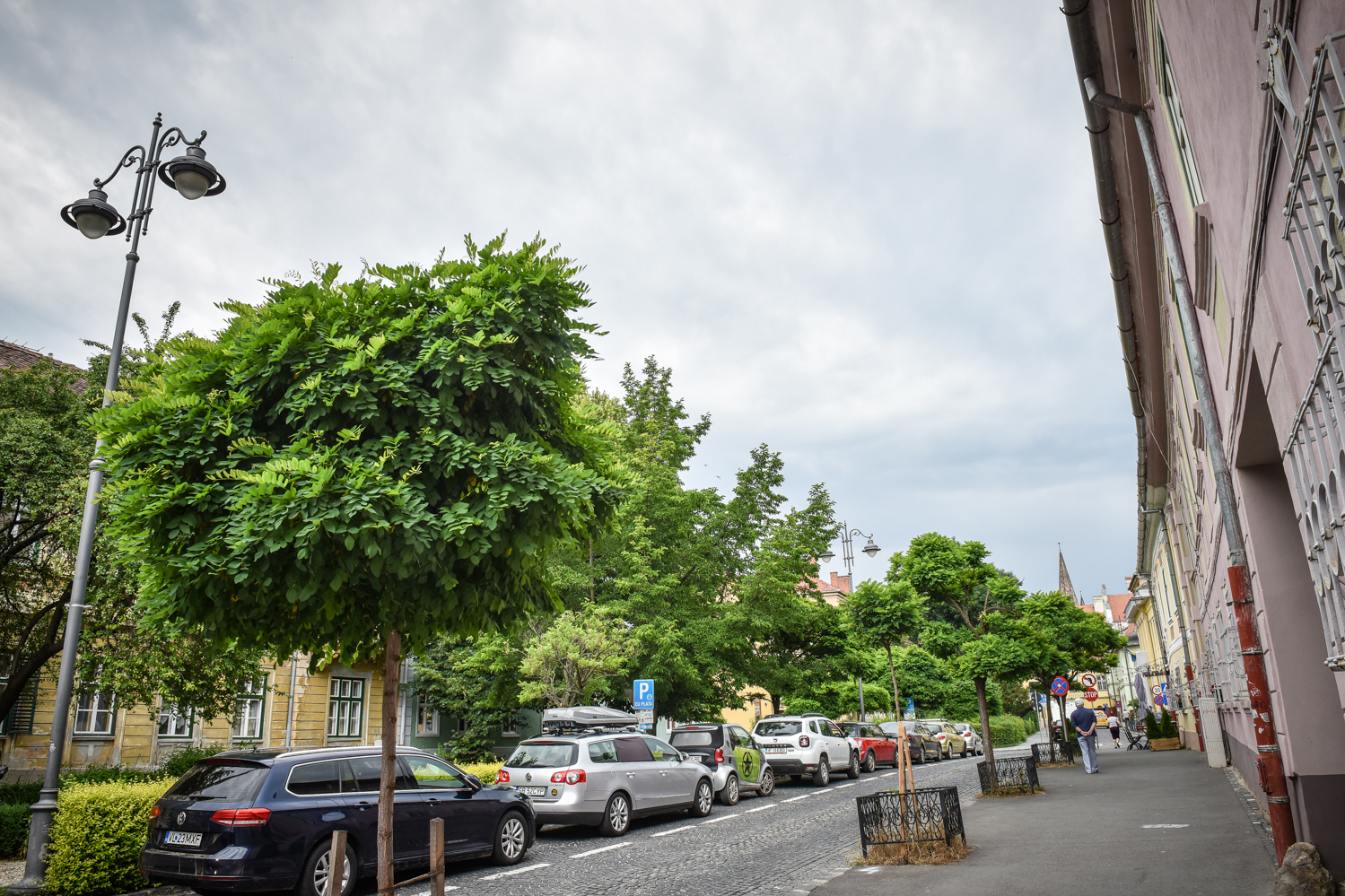 După caniculă vine furtuna. Temperaturile scad de sâmbătă