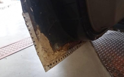 Un șofer din Mureș a mers la RAR cu o mașină reparată cu colțare pentru gips carton