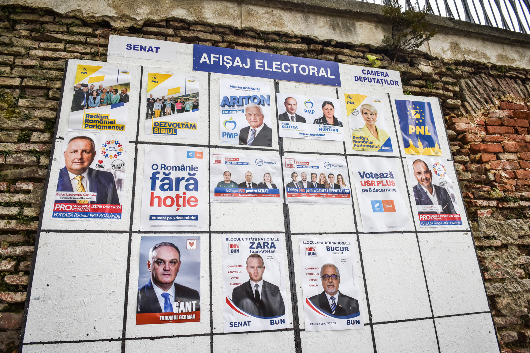 Averea parlamentarilor sibieni: 26 de case, 17 autoturisme, peste 2 milioane de lei și aproape un milion de euro