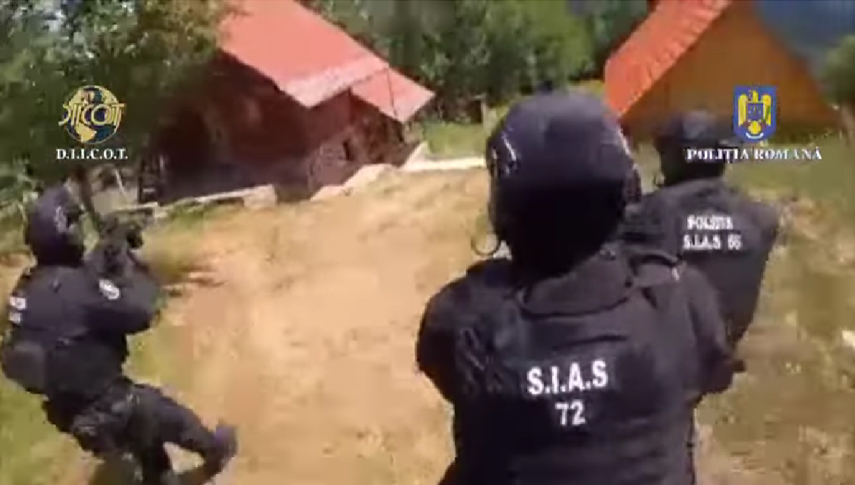 VIDEO Primul laborator de extragere secundară a cocainei, descoperit în România