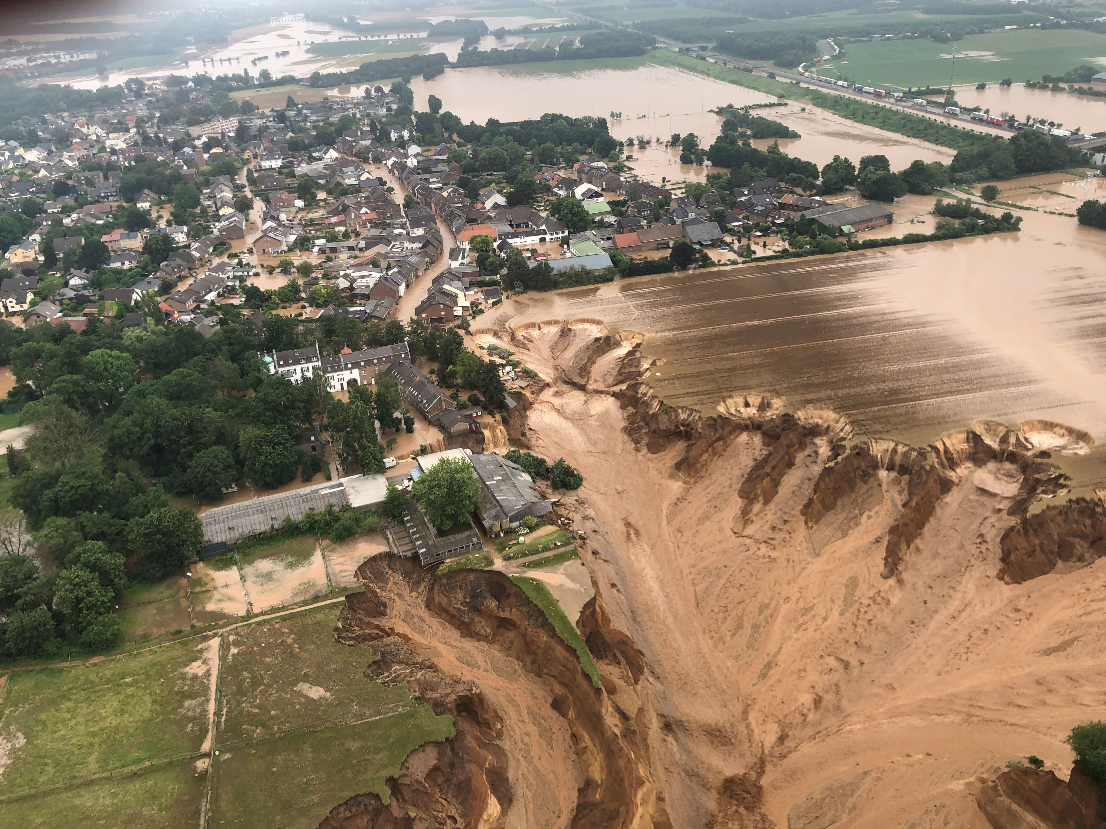 Unele zone din Germania nu mai sunt locuibile din cauza evenimentelor meteorologice extreme