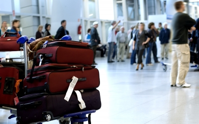 Primul aeroport din ţară în care pasagerii nu mai scot lichidele din bagaje