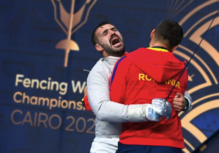Iulian Teodosiu a câștigat medalia de bronz la Mondialele de scrimă de la Cairo