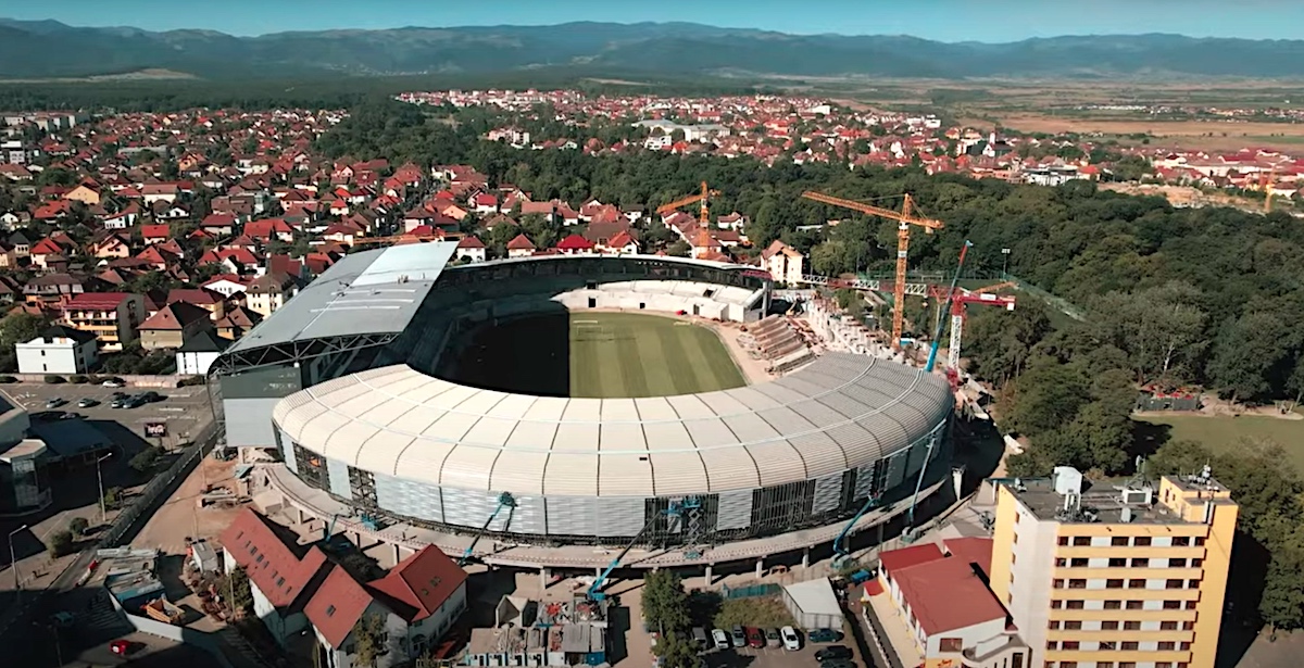 VIDEO Noul stadion al Sibiului a ajuns la ”aspectul final” pe anumite porțiuni