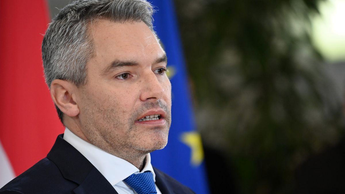 Cancelarul austriac cere Comisiei Europene să grăbească crearea unei platforme de achiziţie a gazului natural