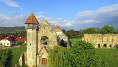 10 legende și 10 biserici fortificate din Sibiu. De la apostolii Luca și Pavel și până la turcii dezgustați de slănina de porc a sătenilor din Cârța