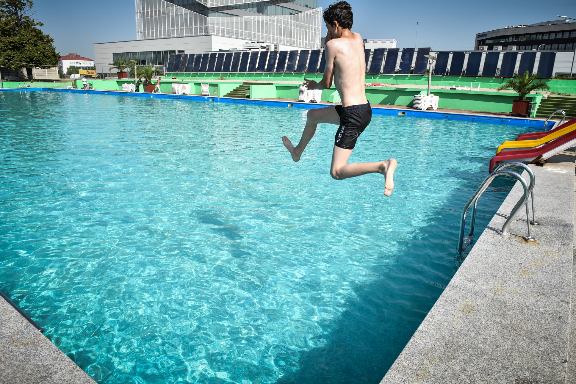 Nereguli în ștrandurile și piscinele Sibiului. Problemele găsite de inspectorii Protecției Consumatorului