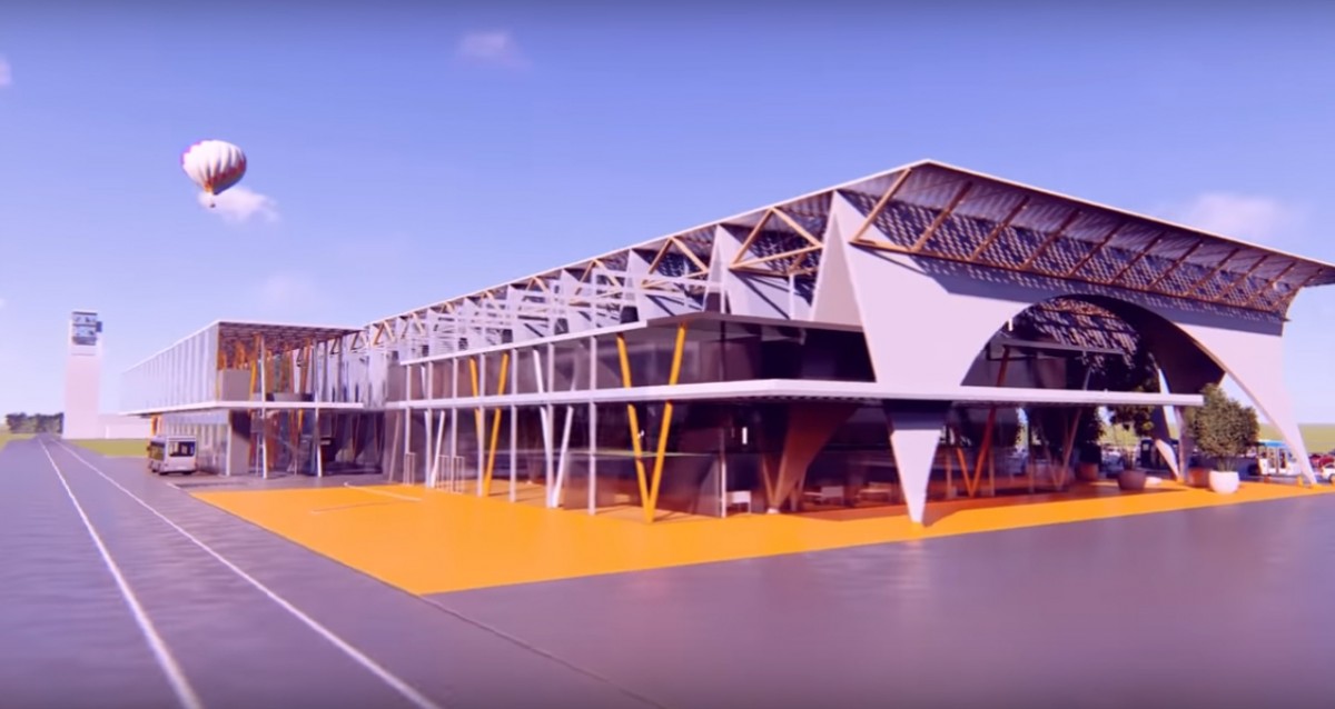Ministrul Cseke despre aeroportul din Brașov: va atrage turişti în plus, poate chiar și pentru Sibiu