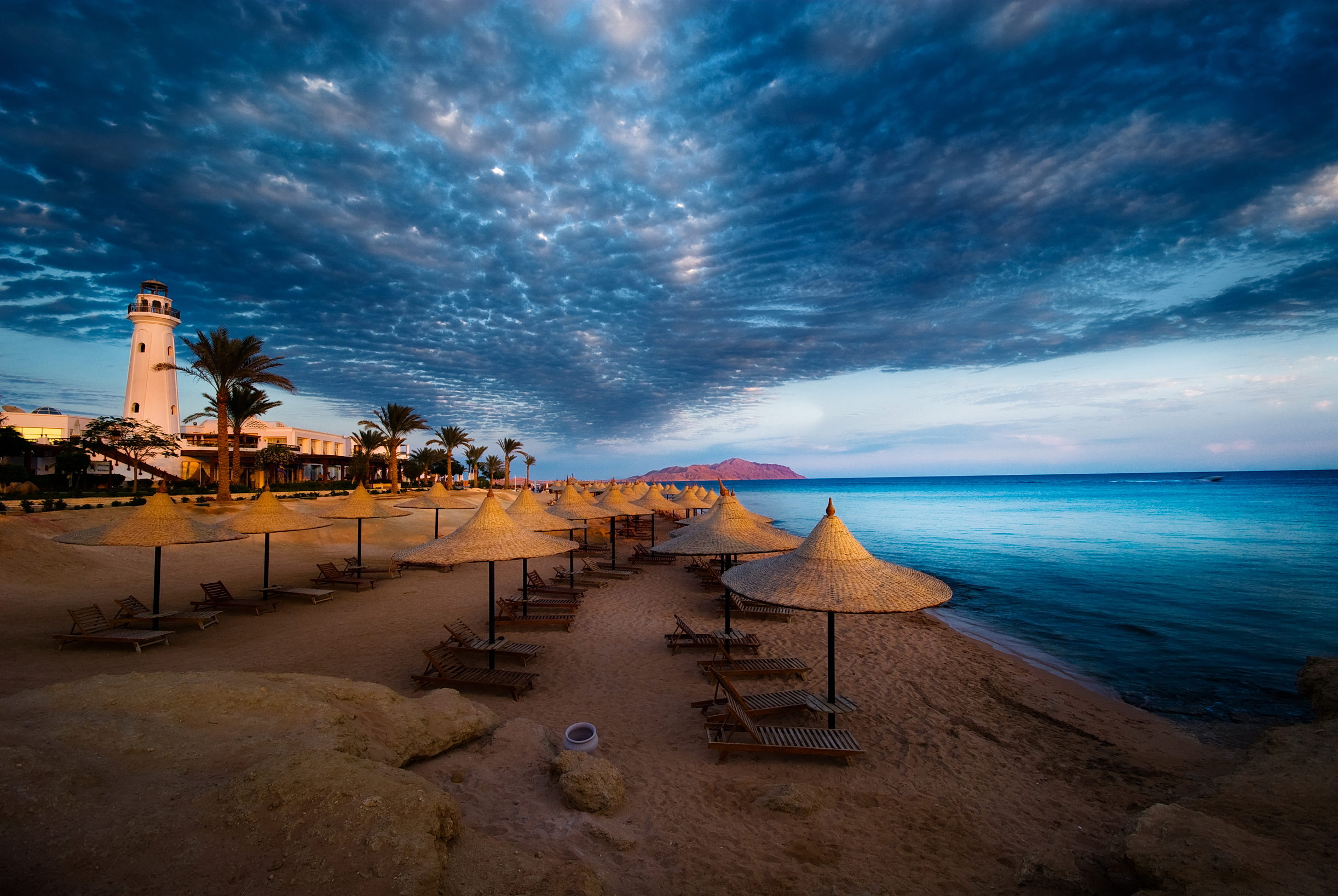 Sibienii nu renunță la rezervările pentru Hurghada. Touroperator: „Probabil vor alege alte plaje”