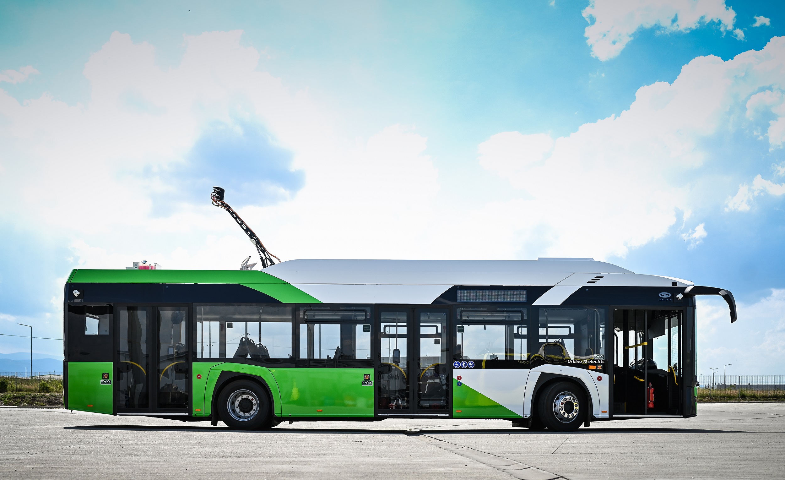 A sosit primul autobuz electric al Sibiului. Alte opt vor fi puse în circulație către Valea Aurie și Dumbrava