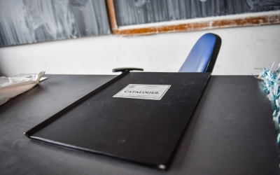 Sondaj: 46% dintre profesori consideră programa prea încărcată, iar 35% se plâng de obligaţiile birocratice