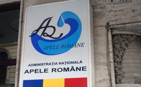ANAR: În această perioadă, să apelăm, acolo unde se poate, la alternative de stocare şi recirculare a apei în activităţi casnice, industriale şi agricole