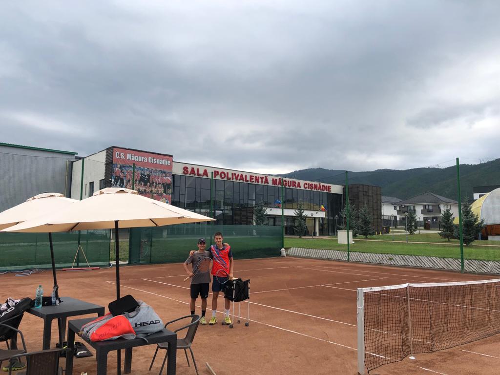 Cisnădienii vor avea trei terenuri noi de tenis. Primar: Preocuparea noastră pentru sport este constantă