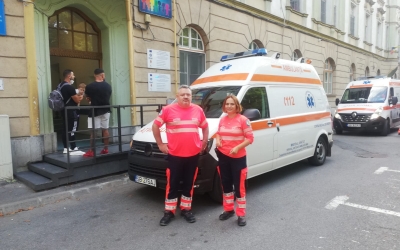 Emil, ambulanțierul sibian care a intrat în flăcări pentru pacient: „A fost o reacție normală, adrenalina de moment”