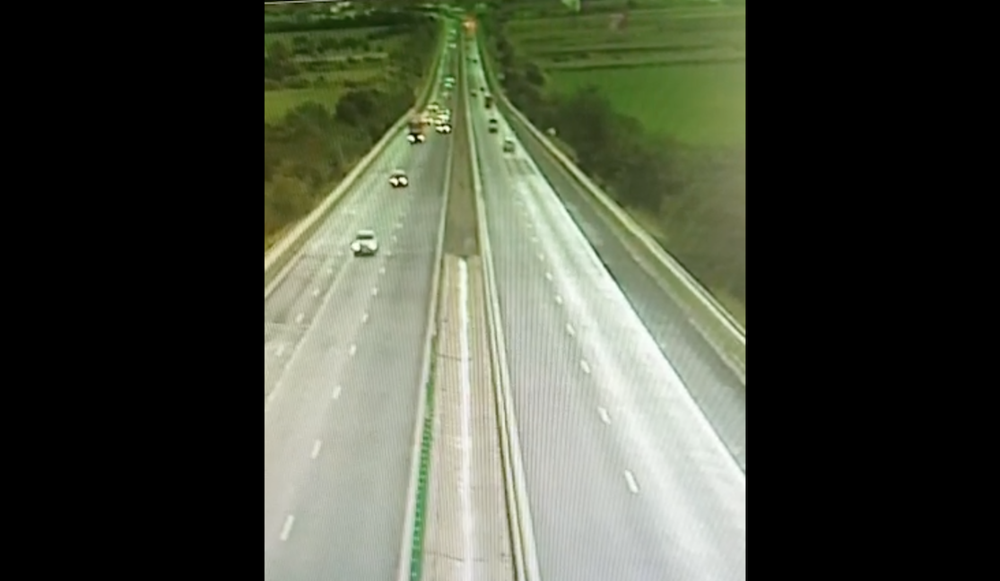 VIDEO Momentul producerii accidentului de astăzi, de pe autostrada A1