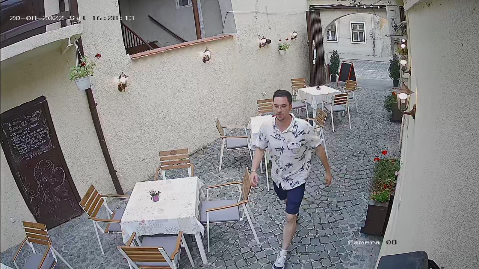 În apropiere de centrul Sibiului: un turist italian a plecat de la restaurant fără să plătească. Patron păgubit: „Nu este vorba despre prejudiciu, ci despre faptă”