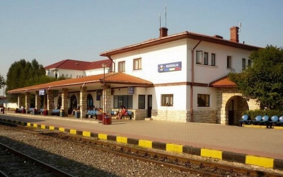 80 de călători, evacuați din trenul Sibiu – Constanța. Vagoanele s-au umplut de fum