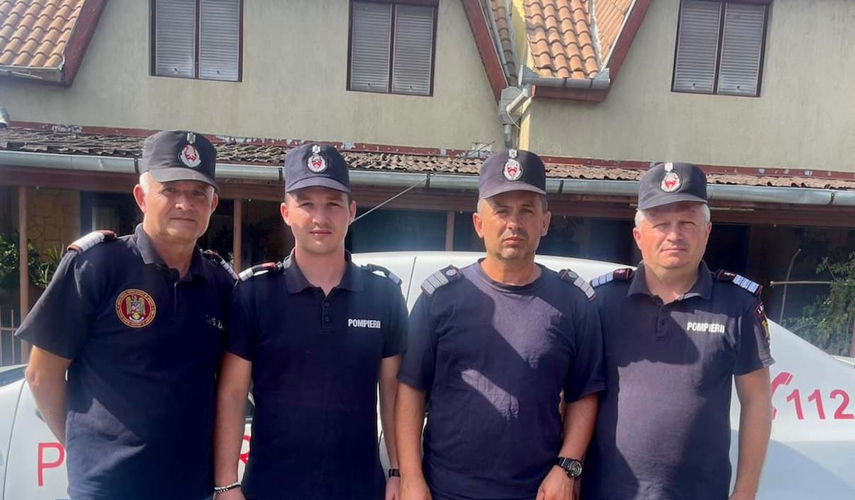 FOTO Filmul evenimentelor în care 4 pompieri sibieni au intervenit la un accident în Suceava: ”Imediat am ieșit din coloană, urmând echipajul de poliție”