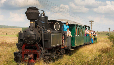 Mocănița nu merge sâmbătă. ”Vă șteptăm cu drag duminică”. Se caută voluntari