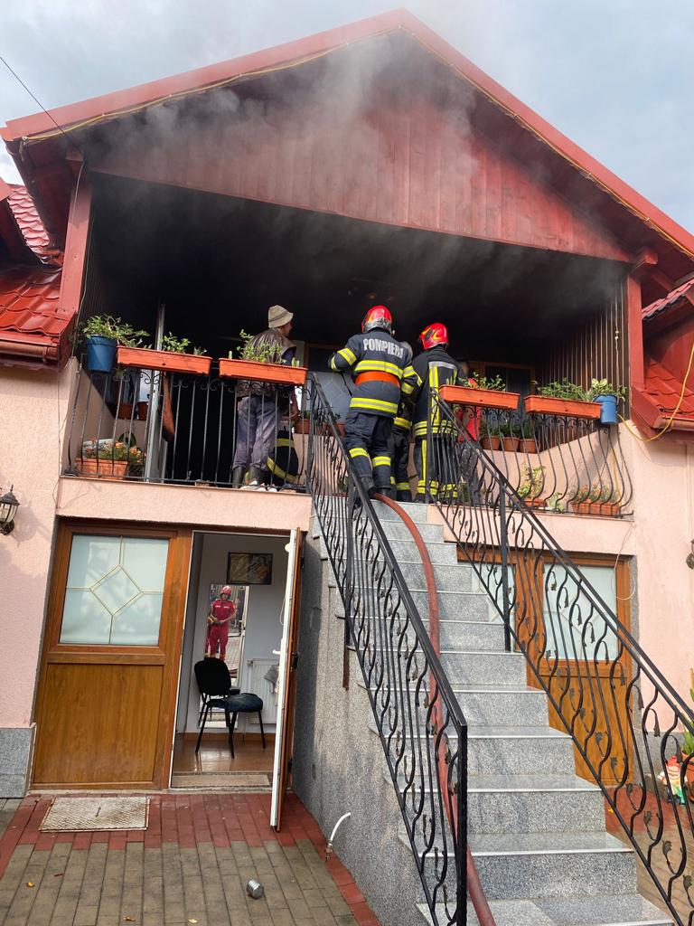 Casă lovită de trăznet în Sibiu