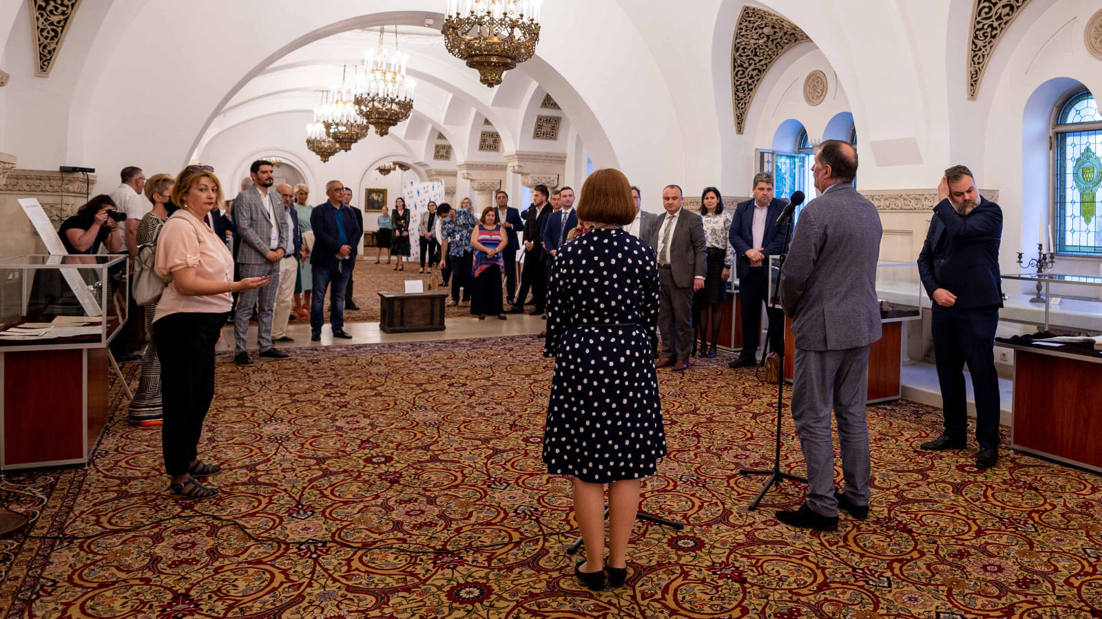 Expoziția ASTRA 160, vernisată la Muzeul Național Cotroceni. Vizitatorii pot admira documente cu valoare de patrimoniu din colecțiile Bibliotecii Astra