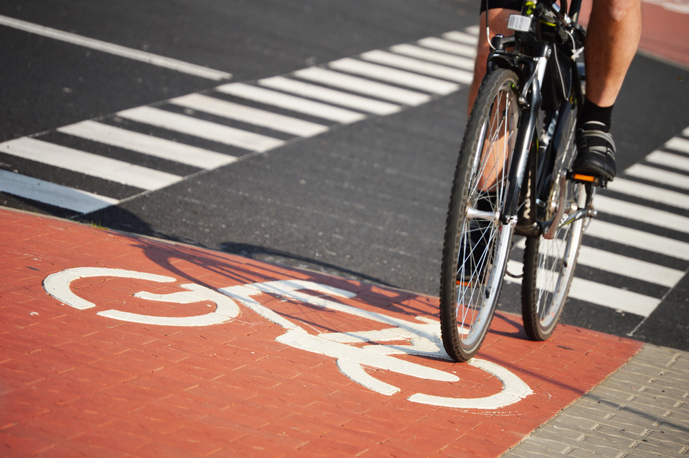 Cum vor trece bicicliștii pe sub podul de pe strada Rusciorului? 135.000 de lei pentru răspuns