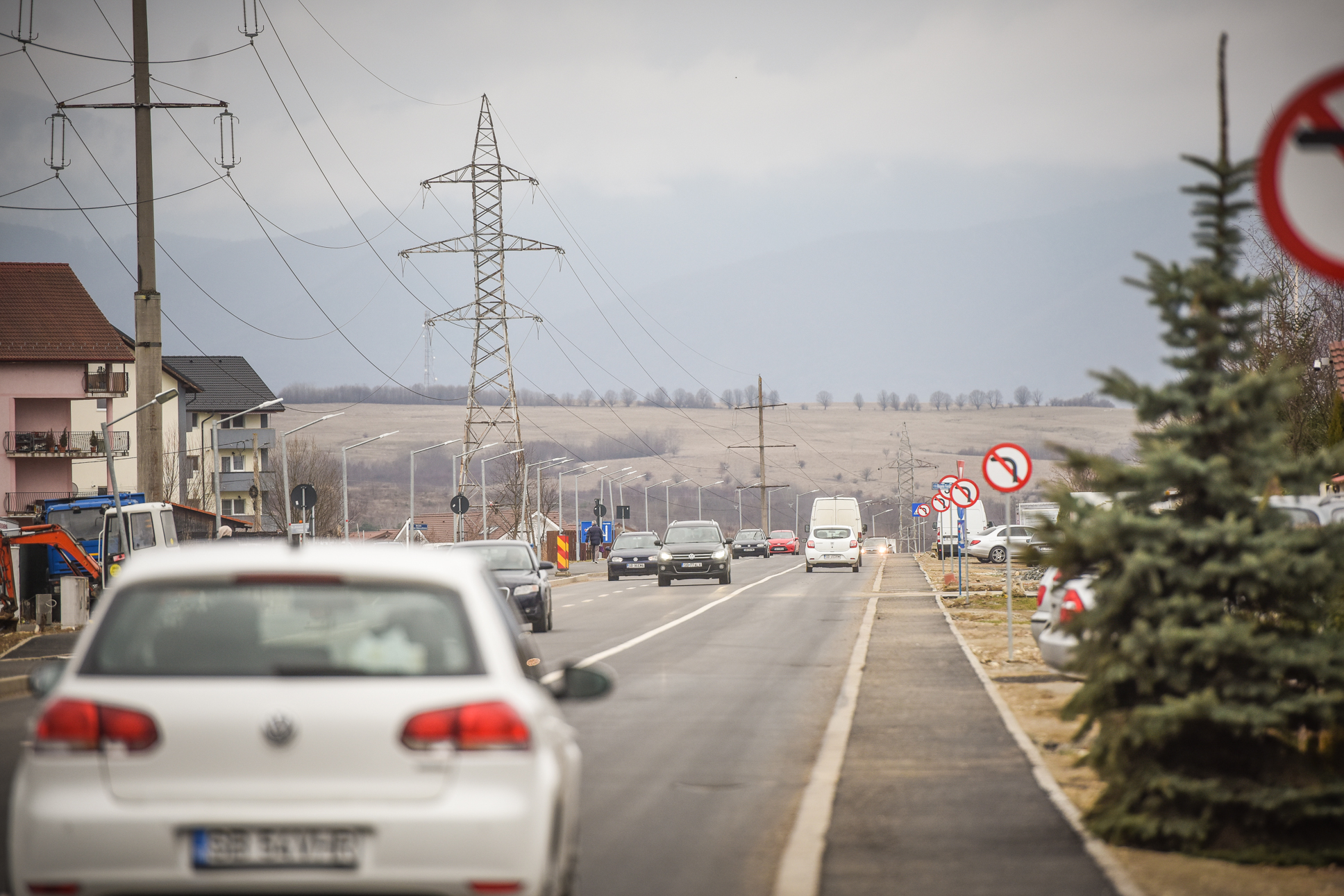Șoferi beți pe șoseaua din Cartierul Arhitecților. Un sibian a intrat peste un sens giratoriu
