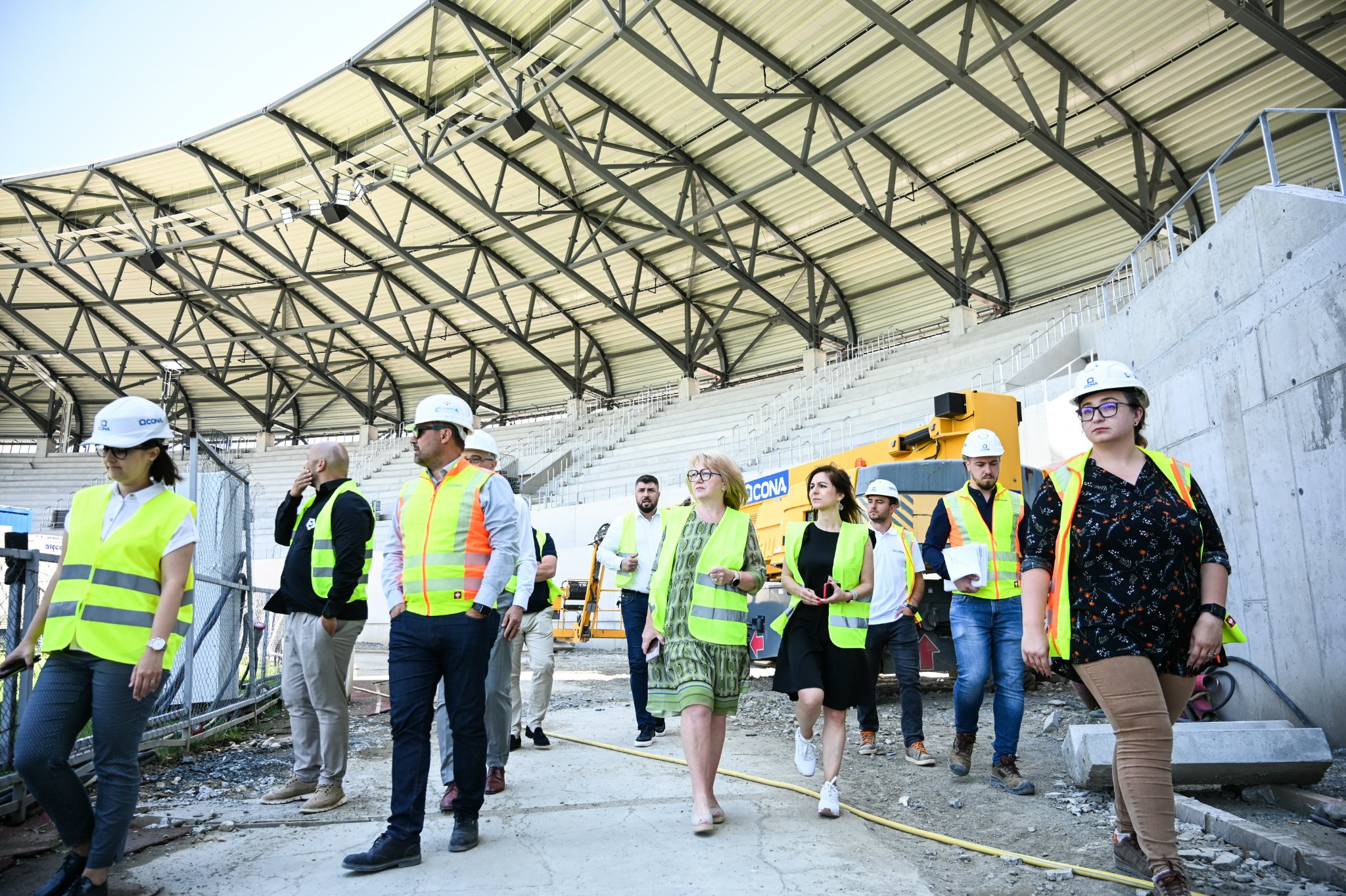 Controlul Curții de Conturi la Primăria Sibiu: Probleme la stadion. Bani dați ilegal în avans, nu s-a încasat taxa de închiriere a domeniului public