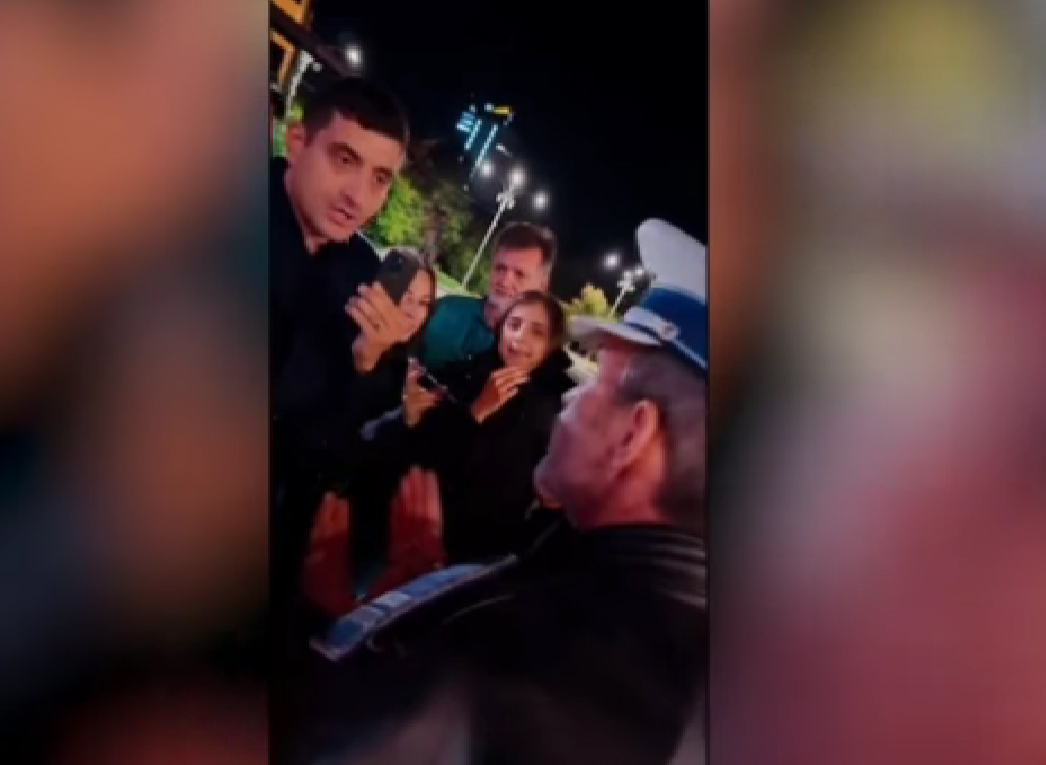 Dosar penal pentru George Simion, după ce a fost prins conducând fără permis în Piaţa Victoriei