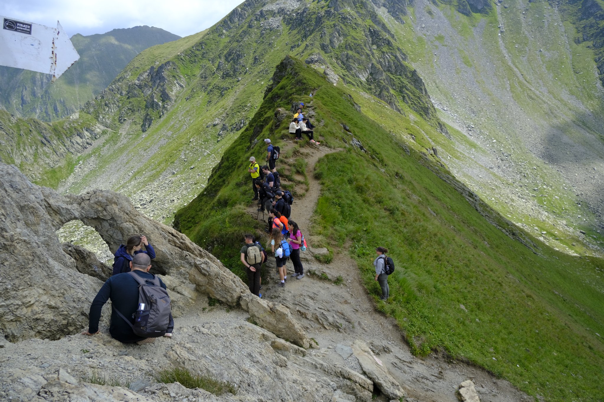 Anii Drumeției invită elevii și profesorii din Sibiu să exploreze natura prin programul „Aventură cu clasa”