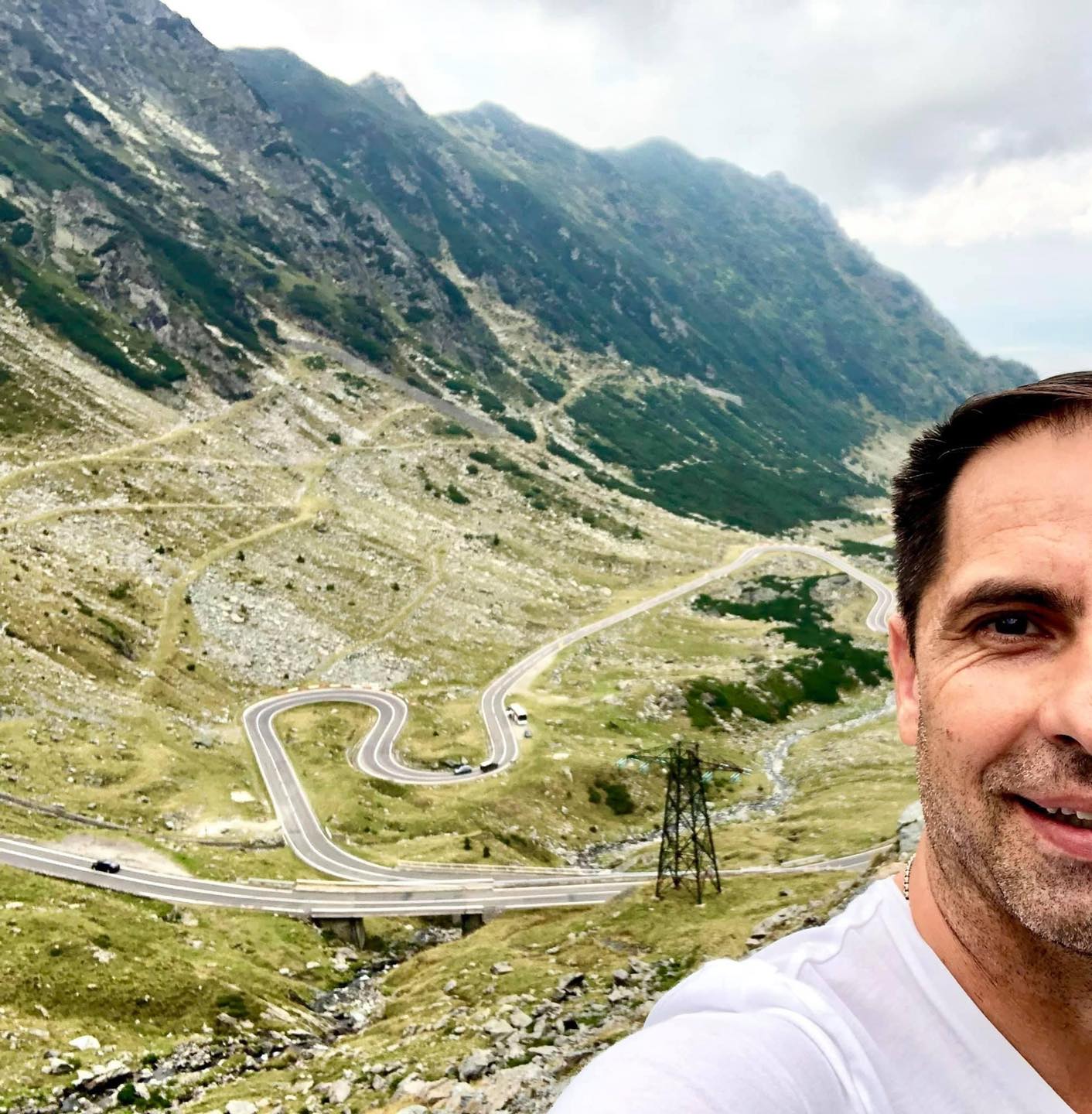 Dan Negru, pe Transfăgărășan: „Dacă tot s-a dus BlueAiru' in cap, haideți aici! E tot la înălțime!”