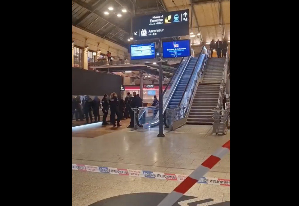 Mai mulţi răniţi într-un atac cu armă albă în Gare du Nord din Paris