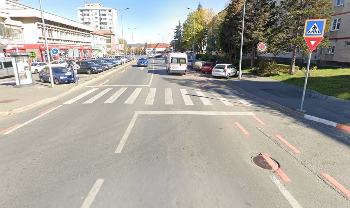 Accident pe strada Nicolae Iorga: Femeie de 82 de ani, lovită pe trecerea de pietoni