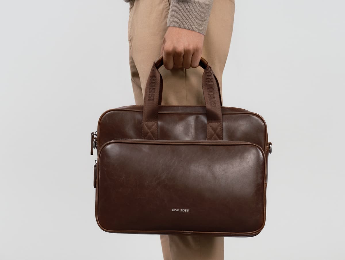 O geantă de laptop pentru profesioniști – Un ghid de cumpărături