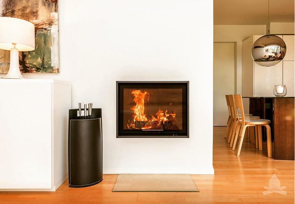 Comandă online șemineul mult visat iar meșterii PEFOC ți-l livrează acasă gratuit!