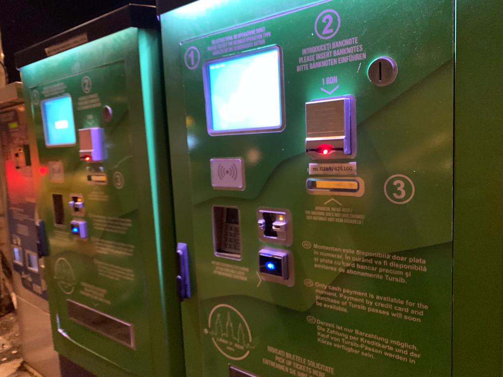 Noile automate Tursib: Cum cumperi bilet cu cod QR?