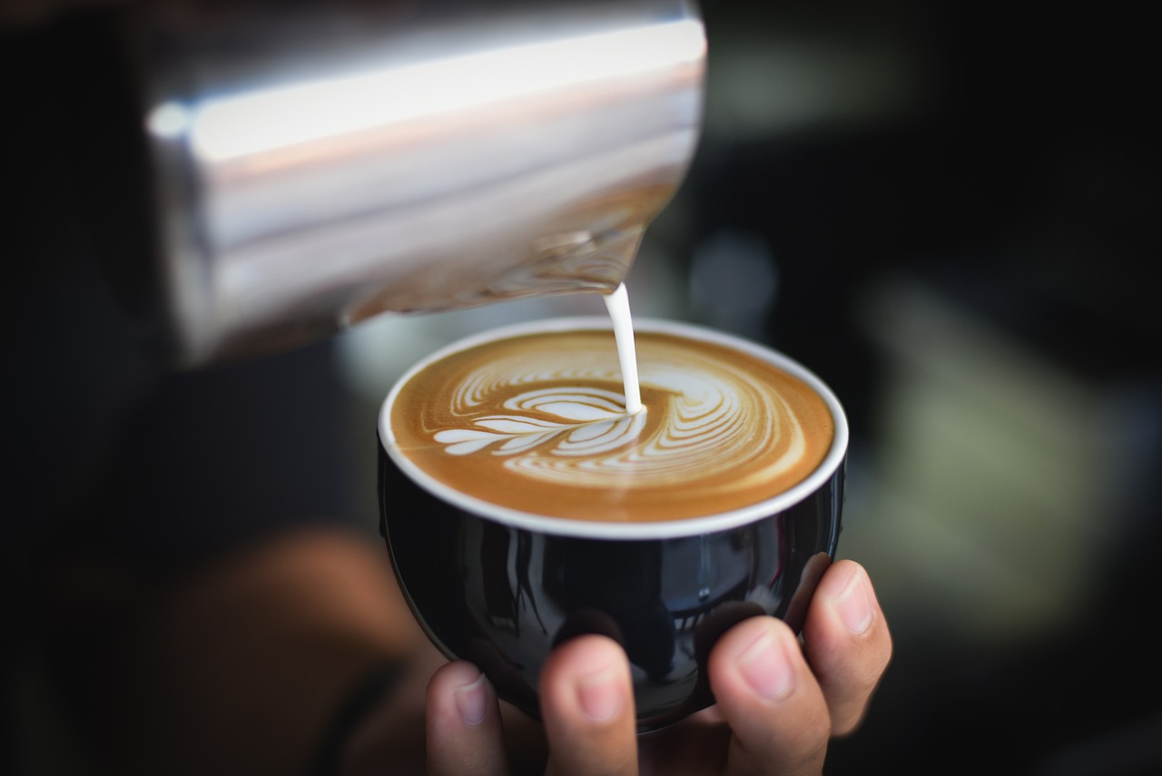 Studiu: Cafeaua cu lapte poate avea efect antiinflamator