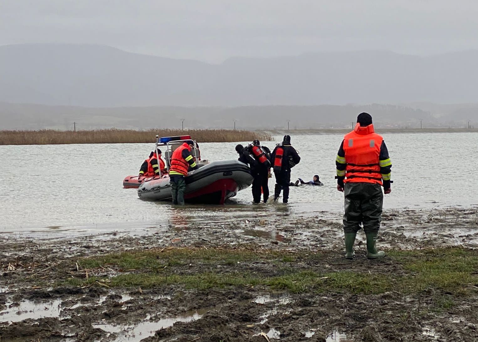 USR Sibiu cere achiziția unui sonar performat, pornind de la cazul celor doi pescari sibieni înecați în Olt